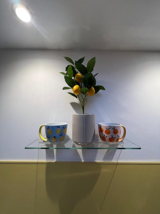 Citrus Chalet Redruth Bagian luar foto