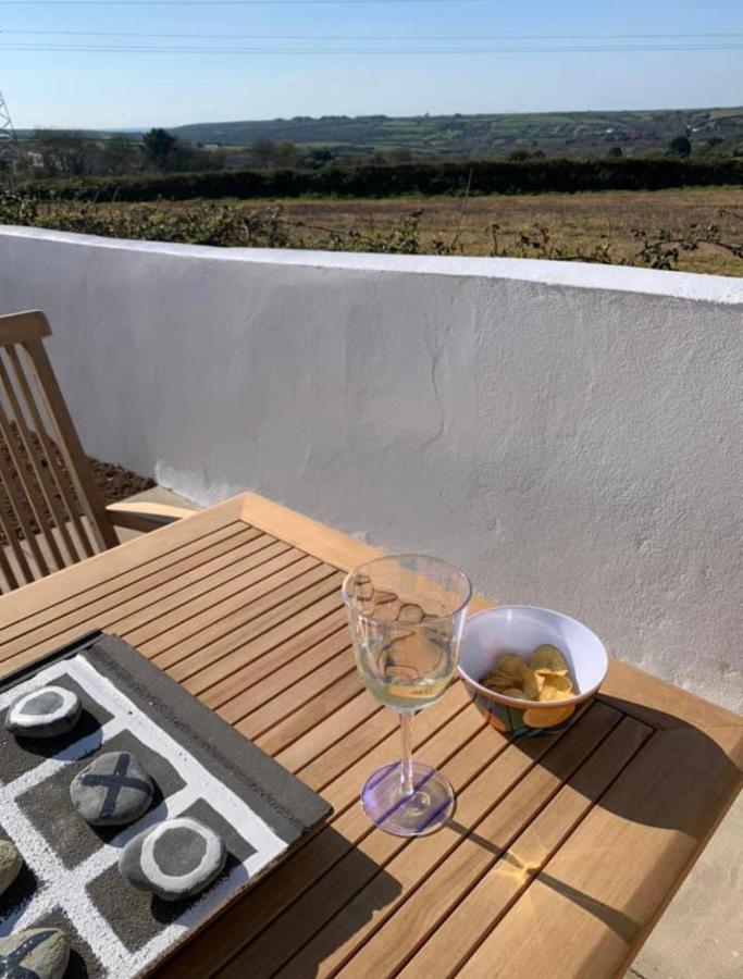 Citrus Chalet Redruth Bagian luar foto